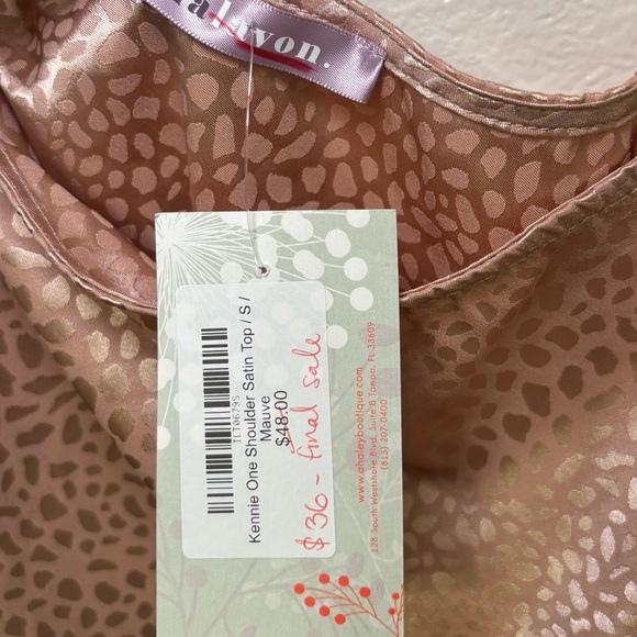 Elegant Leopard Print One-Shoulder Top - Picture 4 of 7